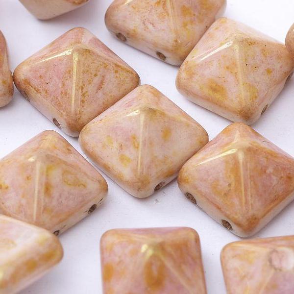 Pyramid 12x12 mm Alabaster Roman Rose 02010-65491