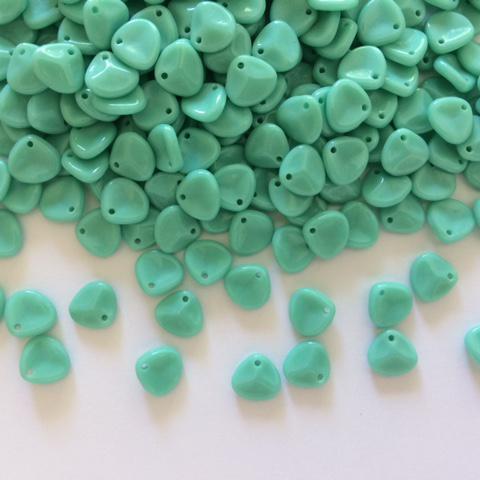 Gibigyongy.hu - Rose Petals 8x7 mm Opaque Green Turquoise 63120