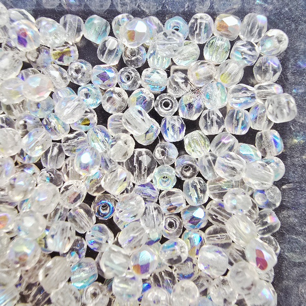 Gibigyongy.hu - Cseh Csiszolt 3 mm X00030 Crystal AB