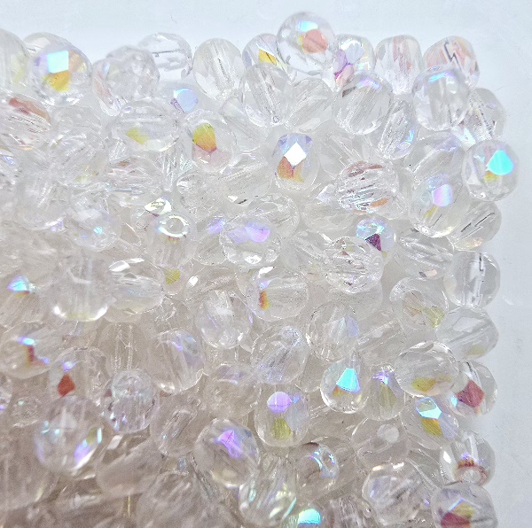 Cseh Csiszolt 4 mm X00030 Crystal AB