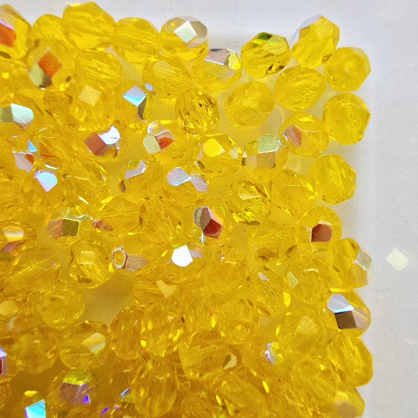 Gibigyongy.hu - Cseh Csiszolt 4 mm X80010 Light Lemon AB