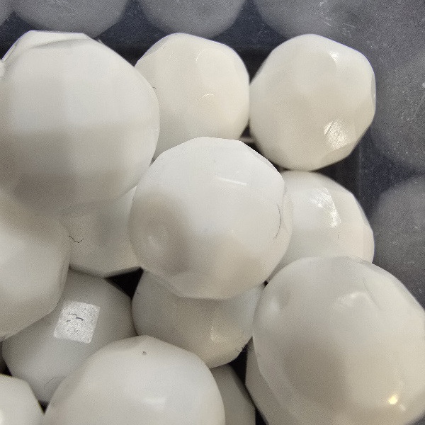 Gibigyongy.hu - Cseh Csiszolt 10 mm 03000 White