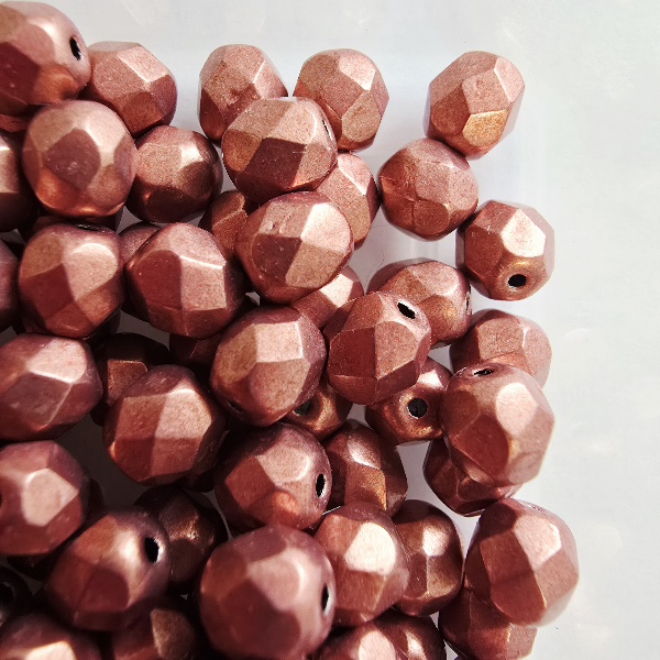 Gibigyongy.hu - Cseh Csiszolt 6 mm 08A02 Sueded Gold Lantana