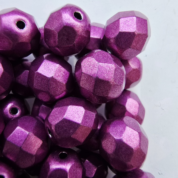 Gibigyongy.hu - Cseh Csiszolt 8 mm 08A04 Sueded Gold Fuchsia Red