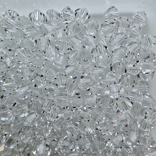 Gibigyongy.hu - PRECIOSA csiszolt kúpos 4 mm Crystal