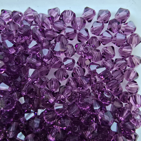Gibigyongy.hu - PRECIOSA csiszolt kúpos 4 mm Amethyst