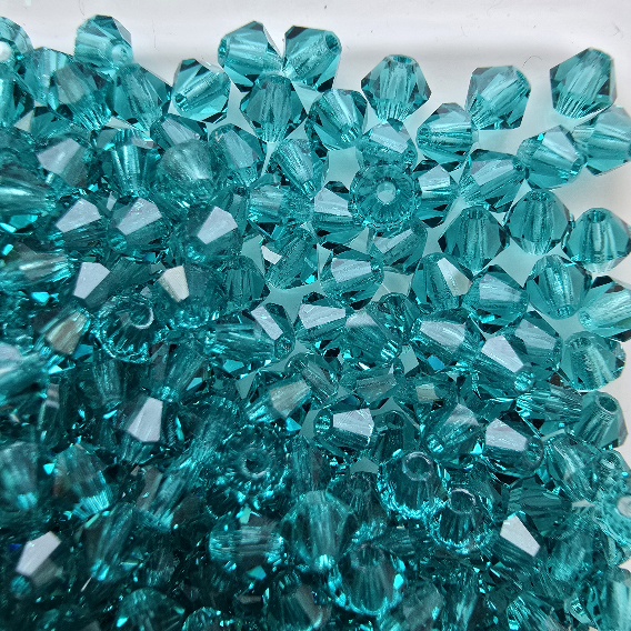 Gibigyongy.hu - PRECIOSA csiszolt kúpos 4 mm Blue Zircon