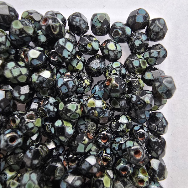 Gibigyongy.hu - Cseh Csiszolt 4 mm T23980 Jet - Picasso