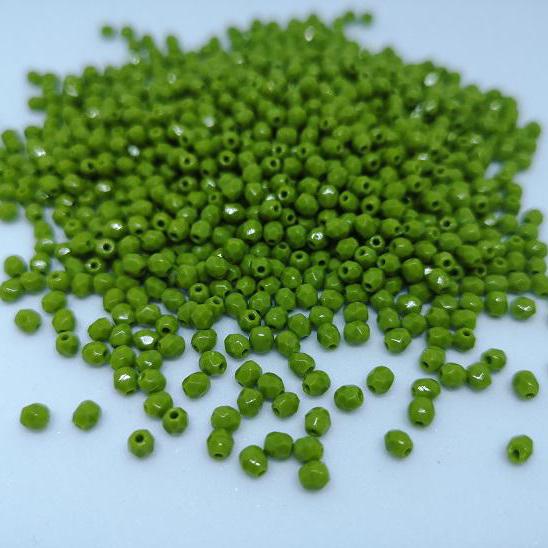 Cseh Csiszolt 3 mm 53420 Opaque Olivine