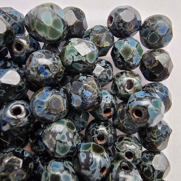 Gibigyongy.hu - Cseh Csiszolt 6 mm T23980 Jet - Picasso