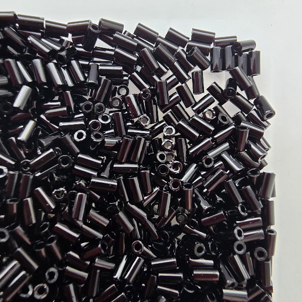 Gibigyongy.hu - TOHO bugle 3 mm 49 Opaque Jet