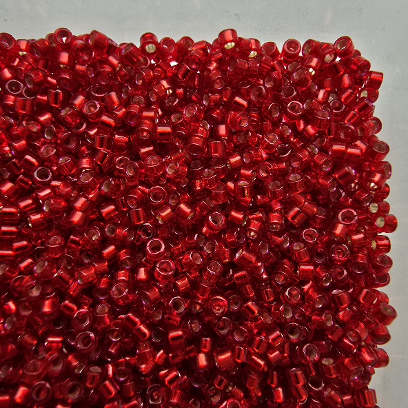 Gibigyongy.hu - MIYUKI delica 11/0 DB0602 Silver Lined Red