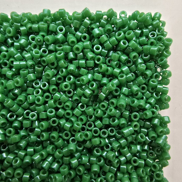 MIYUKI delica 11/0 DB0655 Deyd Opque Kelly Green