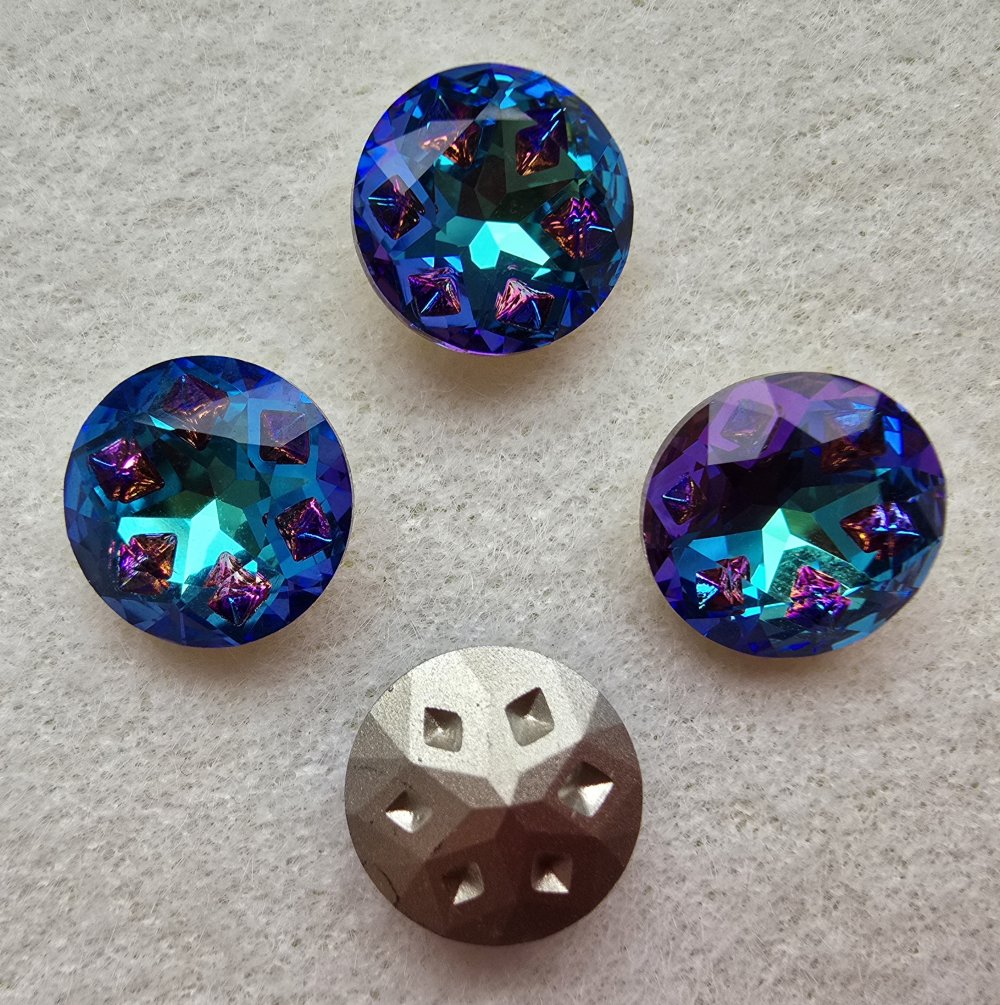Távol-Keleti Round 12 mm Bermuda Blue
