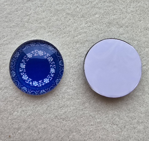 Mintás kerek 20 mm üveglencse 13
