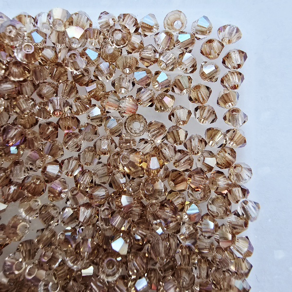 Gibigyongy.hu - PRECIOSA bicone gyöngy 3 mm Crystal Celsian