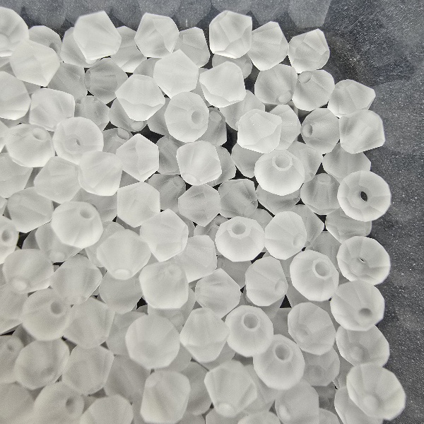 PRECIOSA bicone gyöngy 4 mm Crystal Matt