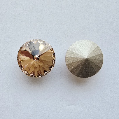 Gibigyongy.hu - PRECIOSA RIVOLI 12 mm Light Peach DF