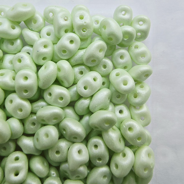 Gibigyongy.hu - SuperDuo 2,5x5 mm 29315AL Powdery- Pastel Lime