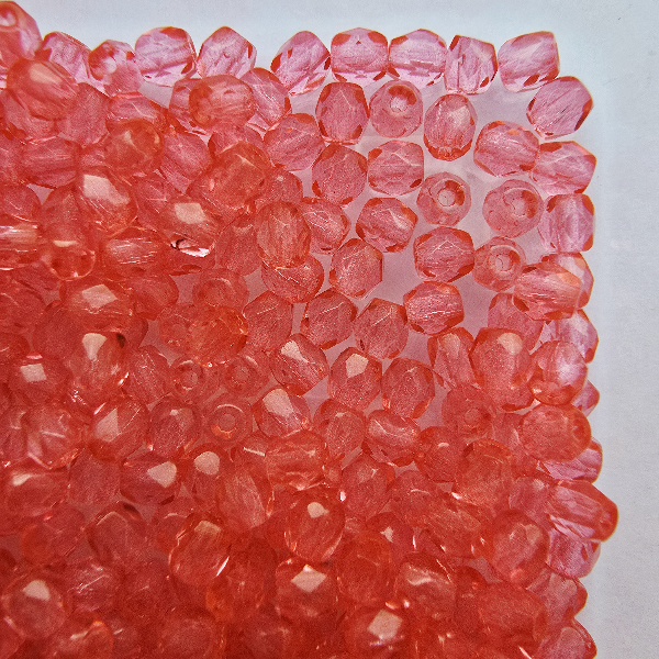 Gibigyongy.hu - Cseh Csiszolt 3 mm 01191 Transparent Solgel Light Red