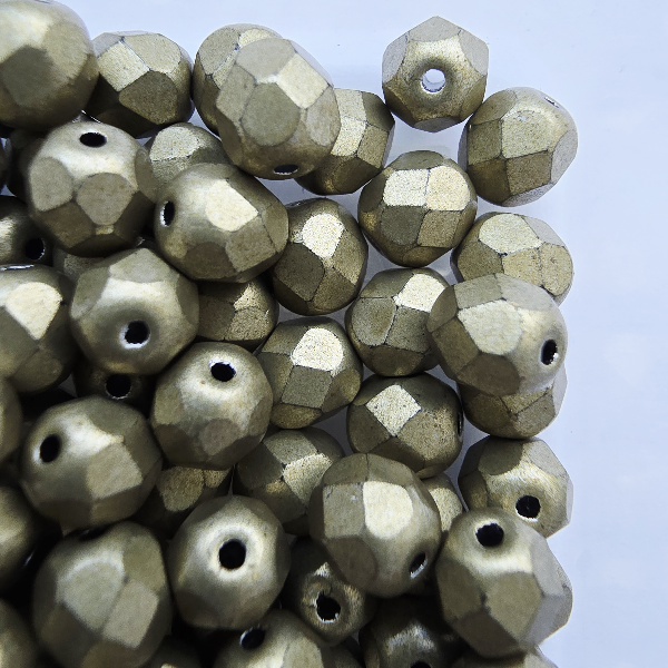 Gibigyongy.hu - Cseh Csiszolt 6 mm 08A05 Sueded Gold Cloud Dream