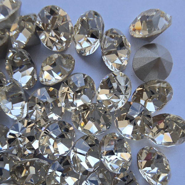 Gibigyongy.hu - PRECIOSA Chaton SS39 Light Gold Quartz DF