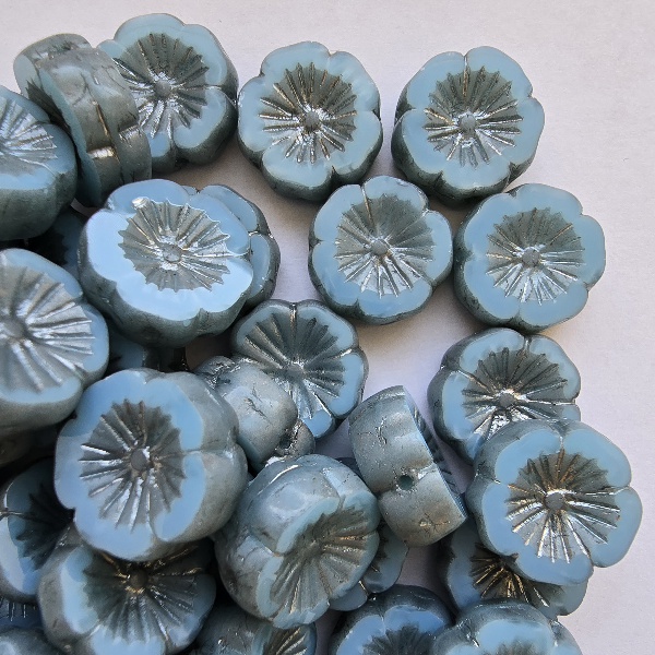 Gibigyongy.hu - Table Cut Hawaiian Flower 14 mm 61000-13702 Opaque BlueTravertin