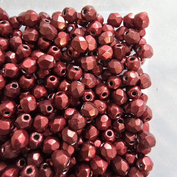 Gibigyongy.hu - Cseh Csiszolt 3 mm 07B10 Saturated Metallic Merlot