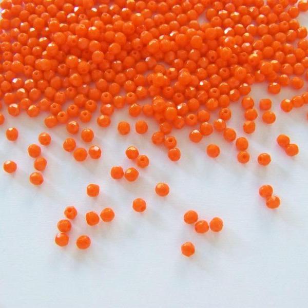 Gibigyongy.hu - Cseh Csiszolt 3 mm 93130 Opaque-Bright Orange