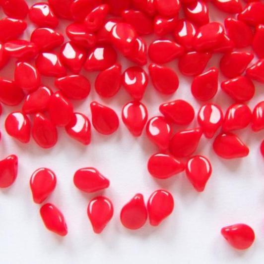 Pip 5x7 mm Opaque red 93180